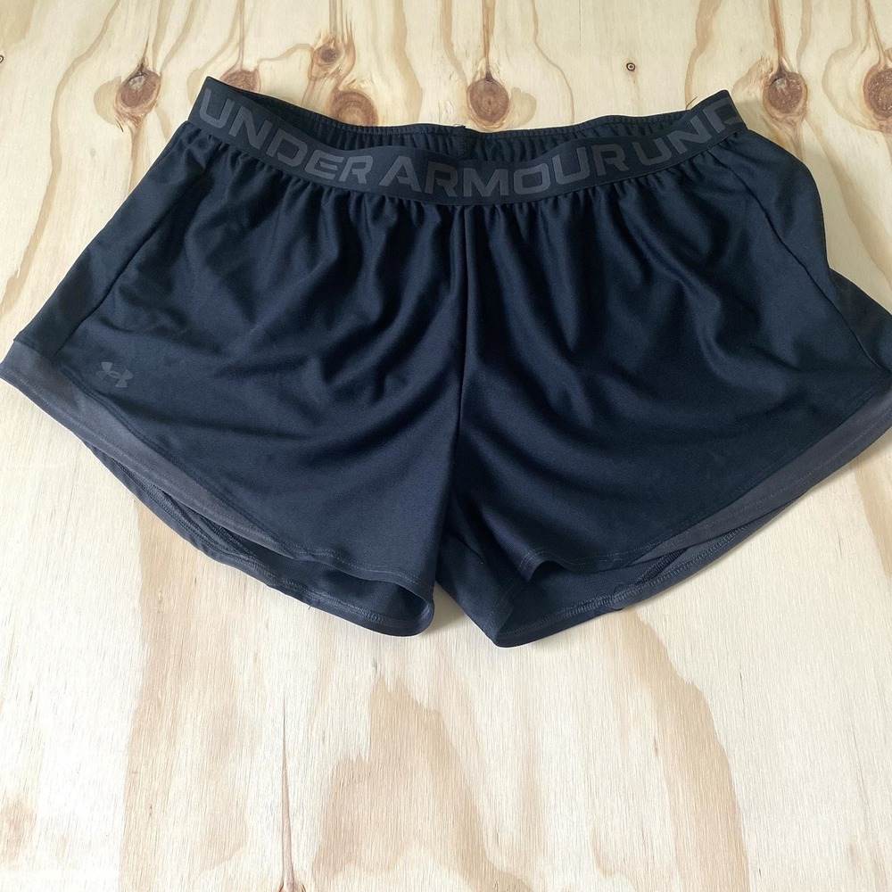 Under Armour Size XL Shorts Loose Heatgear Women's Play Up Fit Black Gray